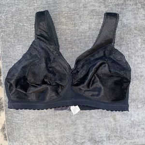 Glamor-trol vintage bra size 38DD